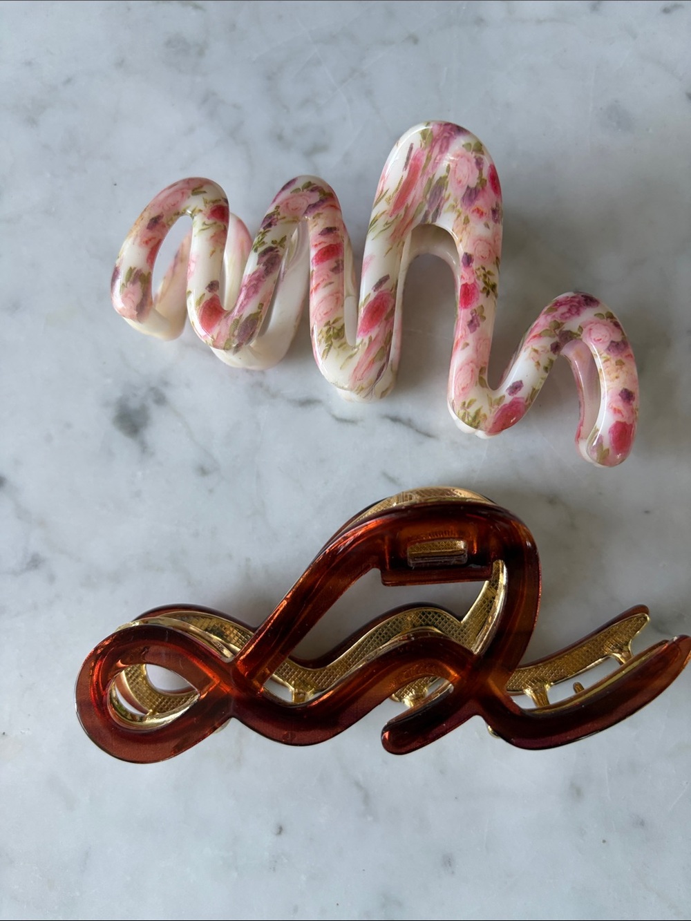 FP ‘Make Waves’ 2 Hair Clips Pink Floral Swirl Accent Brown Gold Free People - Picture 2 of 5